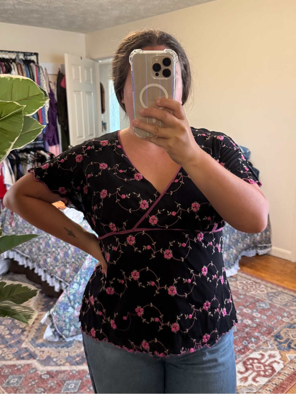 Notations Y2K black & pink floral blouse